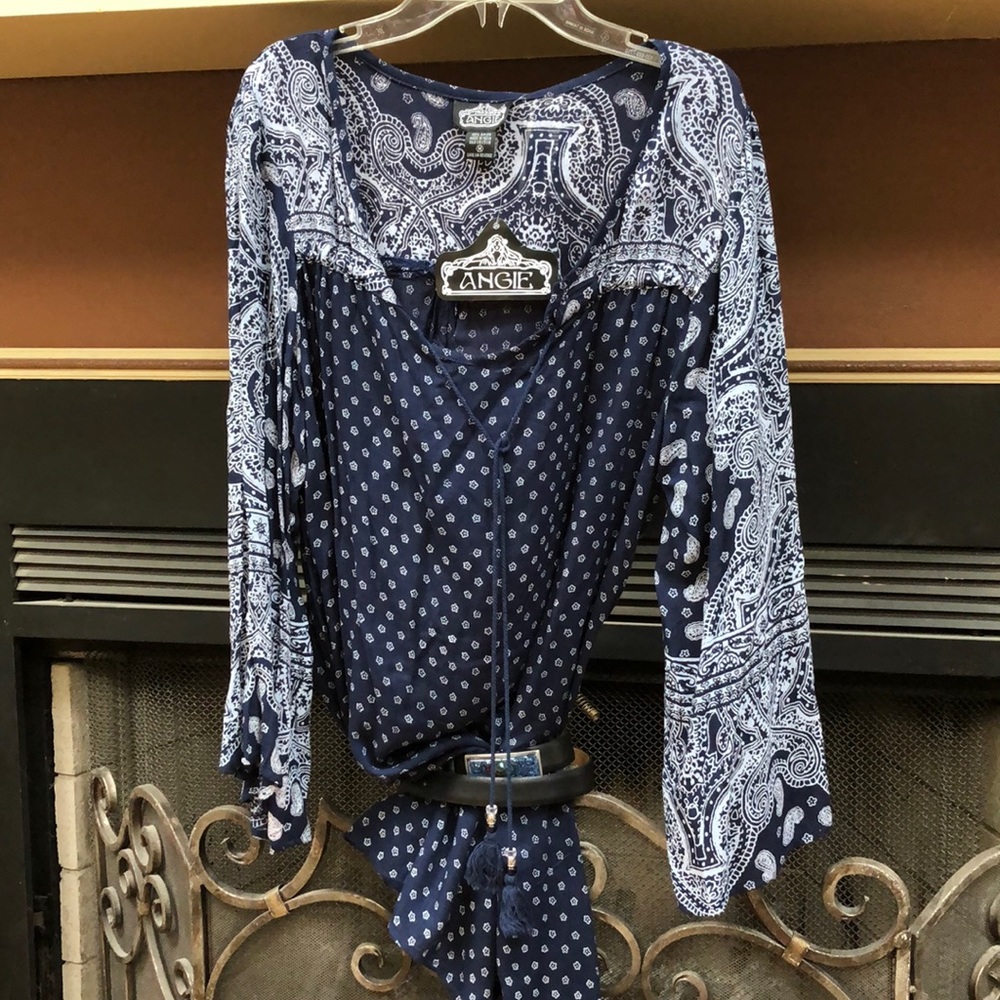 BOHO CHIC BELL SLEEVE DRESS NWT